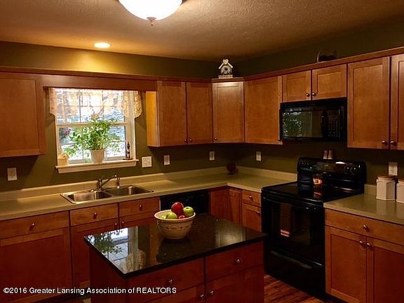 5th image of 5677 Cartago Dr
