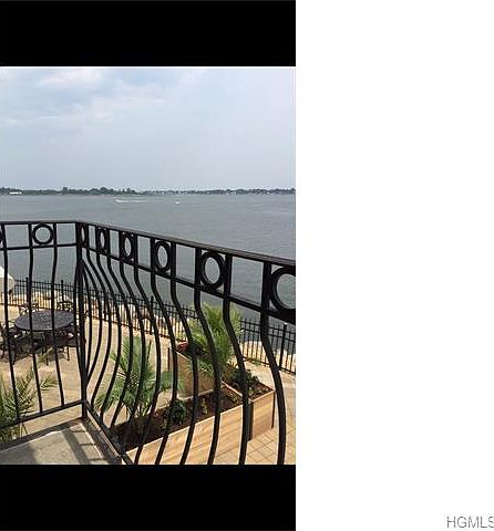 1st image of 1430-1444 Outlook Ave #2