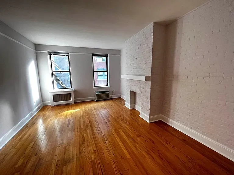 443 W 56th St #2B — Photo 2