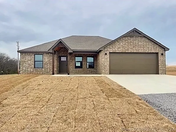 1921 N Sunset Strip, Tahlequah, OK 74464