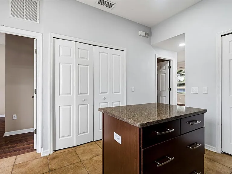 6364 Lake Smith Cir — Photo 10