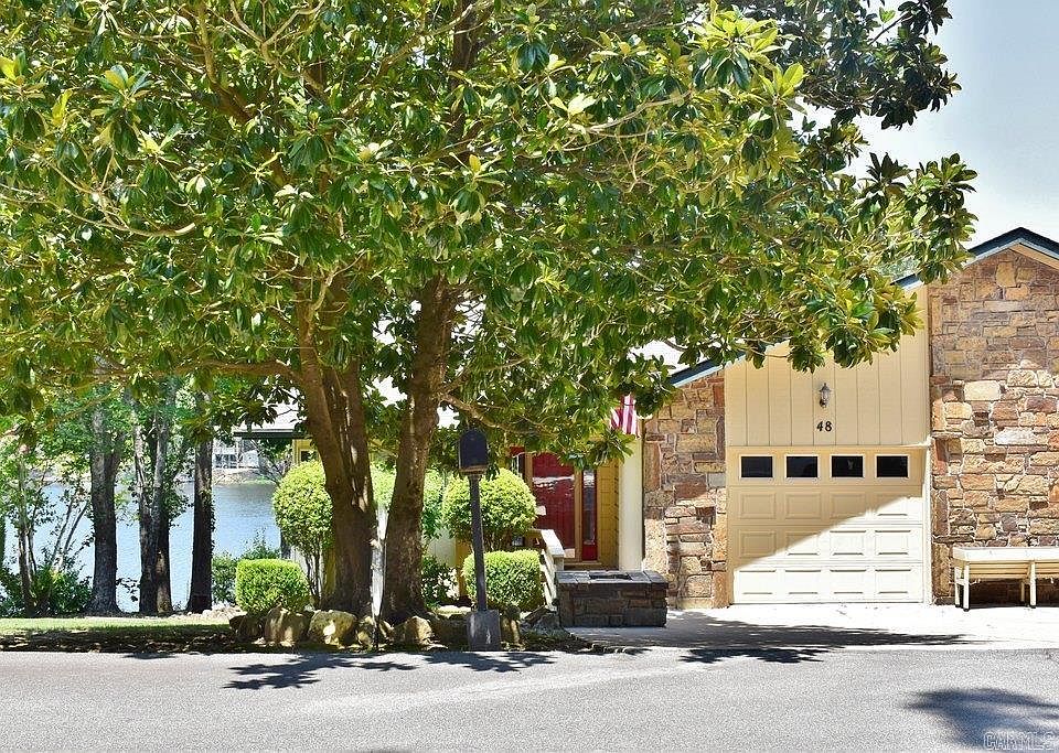 1st image of 48 Majorca Dr