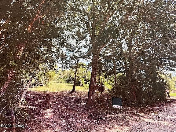 2nd image of 4822 Verot School Rd