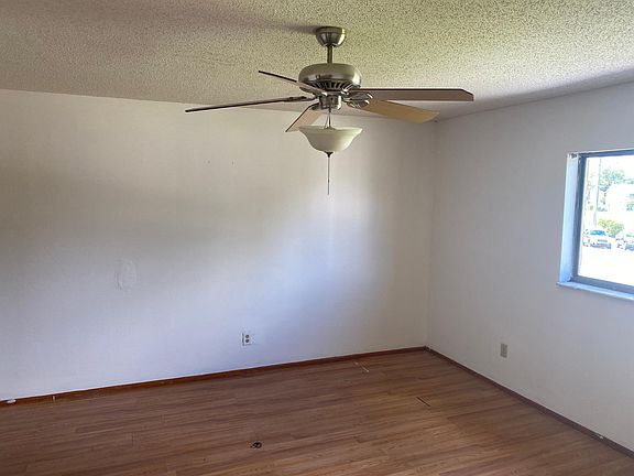 4th image of 115 Michelle Ln APT C