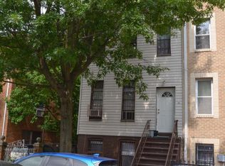 34 Jackson Pl, Brooklyn, NY 11215