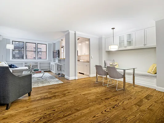 Sold by William Raveis Real Estate | media 1