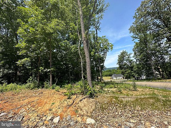 3rd image of 23 Brownington Dr