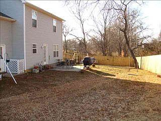 3rd image of 938 Hunter Ln