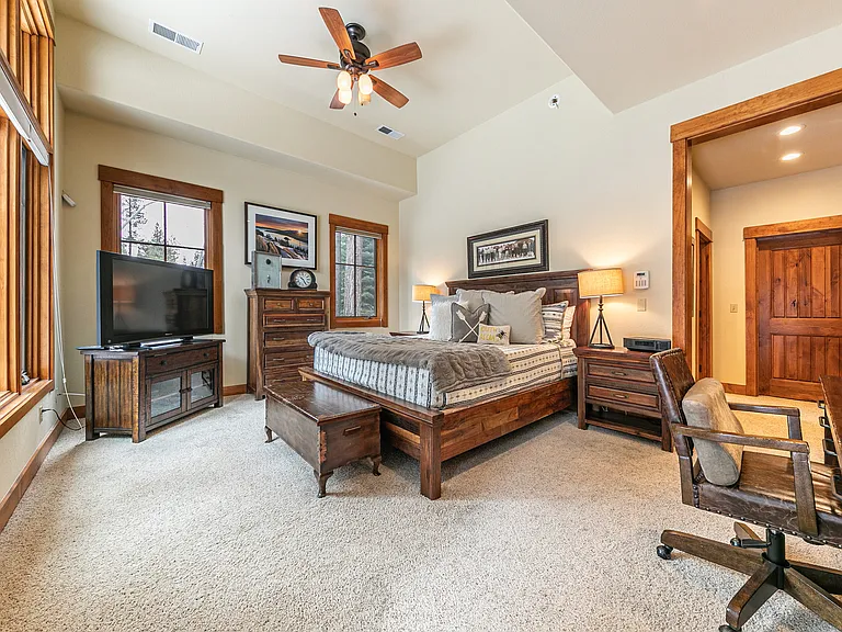 11172 Comstock Dr — Photo 18