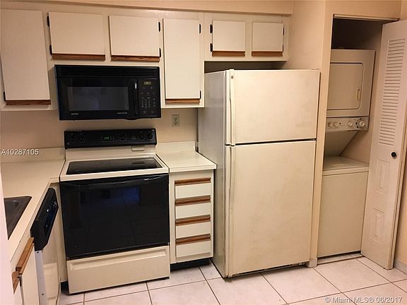 2nd image of 9229 SW 138th Pl #Mr9229
