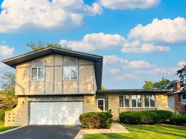 22421 Arquilla Dr, Richton Park, IL 60471
