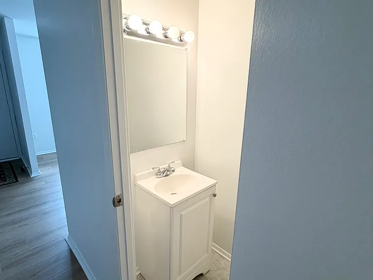 7038 Knighthood Ln — Photo 12