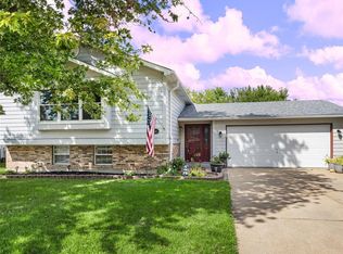 3058 Valley Vista Dr N, Saint Peters, MO 63376