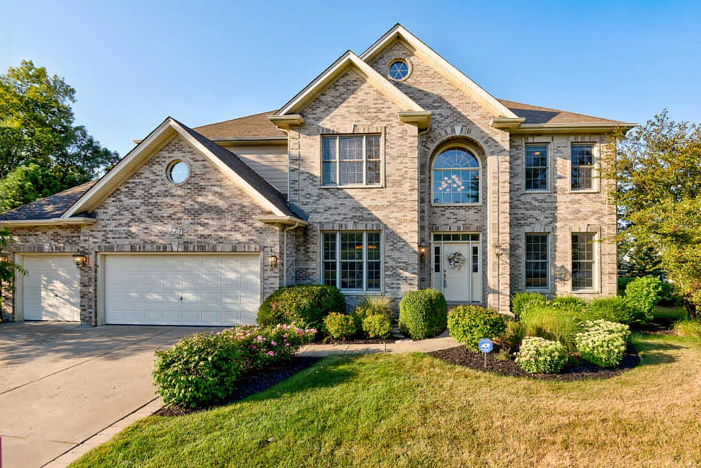 771 Hickory Ln photo 1
