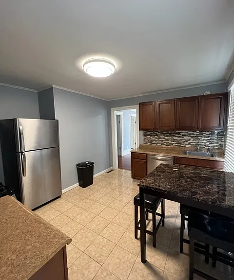 309 Columbus Ave — Photo 11