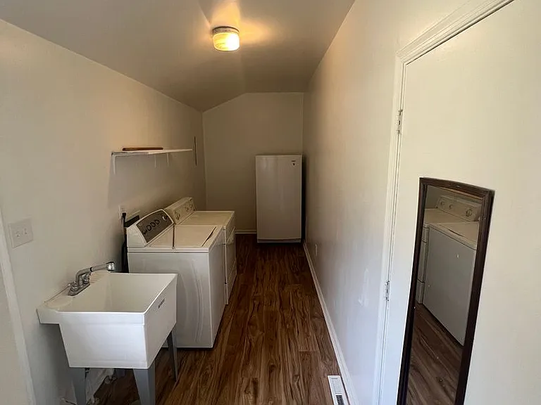 2810 Tavern Rd — Photo 7