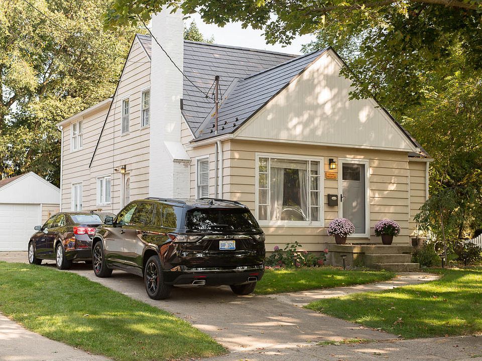 1st image of 2544 Martin Ave SE