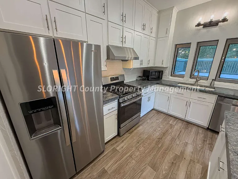 7740 Valle Ave — Photo 9