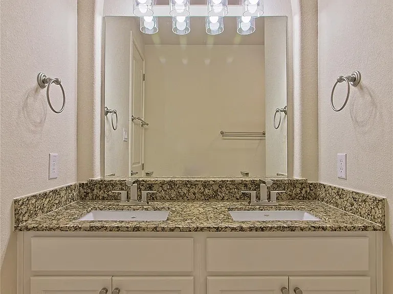 11201 Zimmerman Ln — Photo 21
