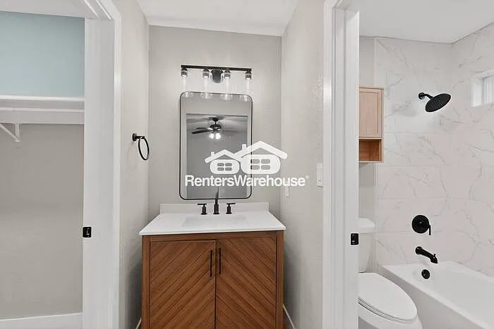 1002 Westminster Ln — Photo 28