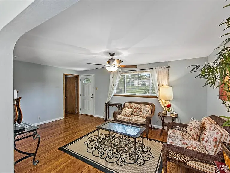 3319 Eminence Blvd — Photo 9