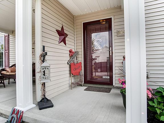 3rd image of 8043 Ashenden Dr