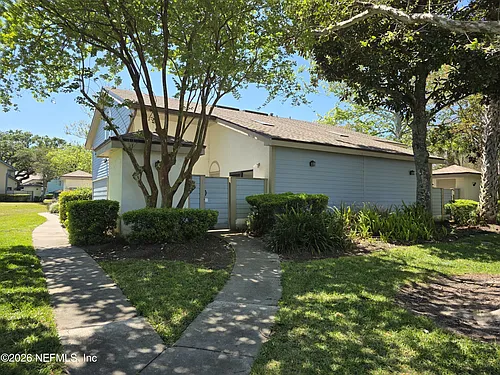 1603 Challenger Ct W #1603 Photo 1