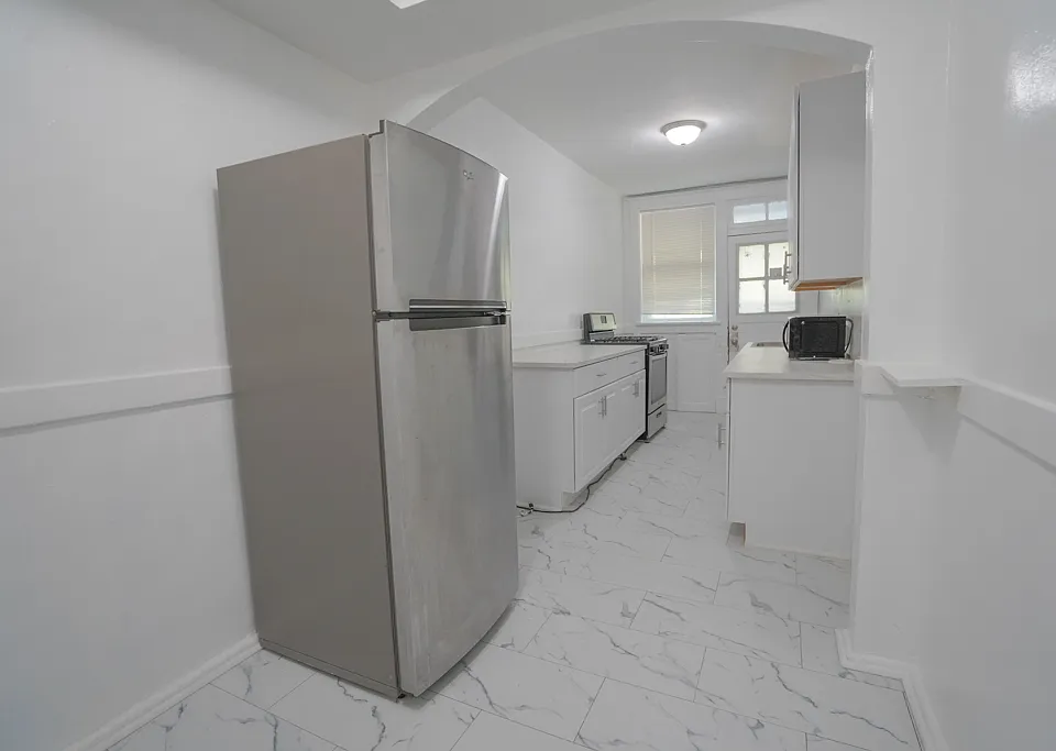 750 Leland Ave #2S