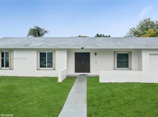 11030 SW 165th Ter, Miami, FL 33157