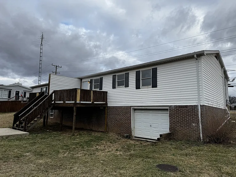 110 Paynes Ford Rd — Photo 4