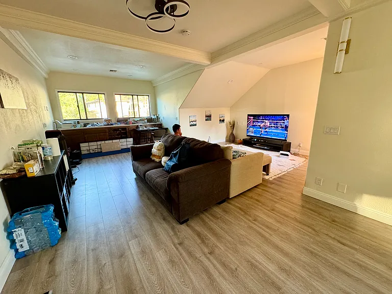2505 Reata Pl — Photo 2