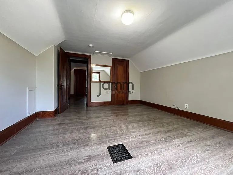 2181 Edgewood Rd #3 — Photo 7