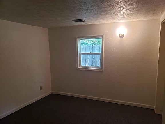 5th image of 2615 W 18th St