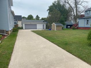 1205 Hamilton St, Manitowoc, WI 54220
