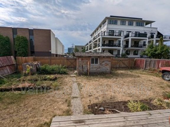 2nd image of 481 Wardlaw Ave