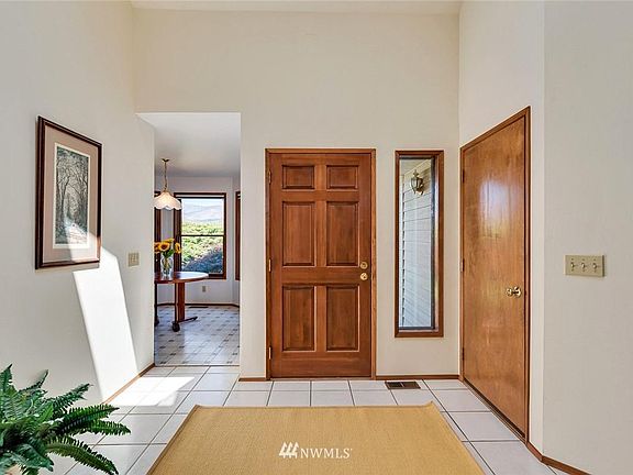 4th image of 162 Gobblers Knob Ln