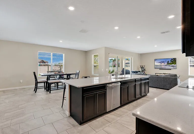 4894 Knoll Ln — Photo 6