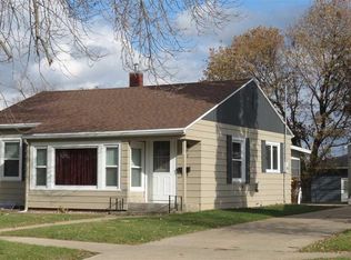 307 S Niagara St, Maquoketa, IA 52060