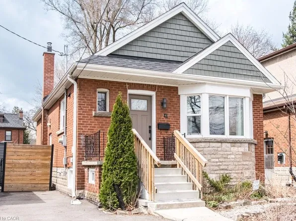 48 Longwood Rd S, Hamilton, ON L8S 1S5
