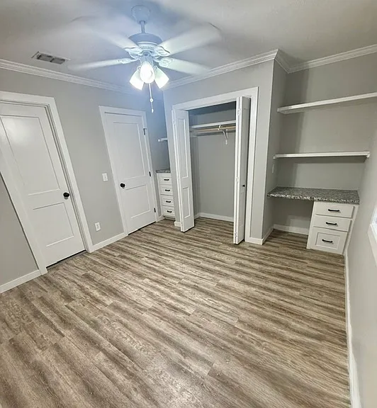 305 N. Montevideo Ave. - 4 — Photo 7
