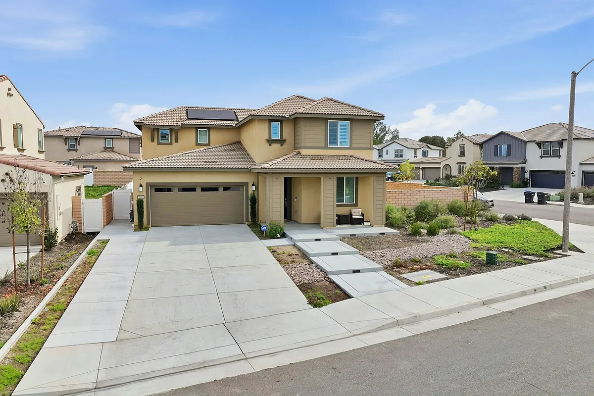Building Photo - 30994 Douglas Crest Cir