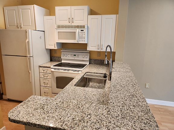 2nd image of 10122 Winsford Oak Blvd APT 426