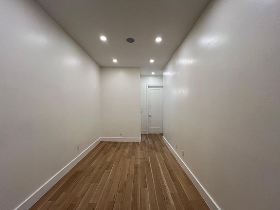3rd image of 50 Grace St #19E
