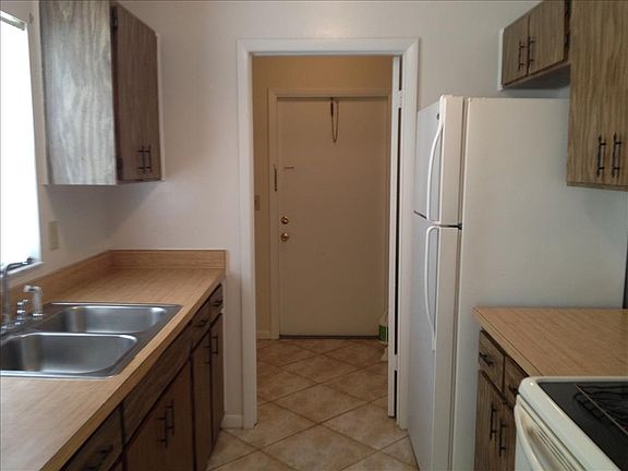 3rd image of 2668 Beal St