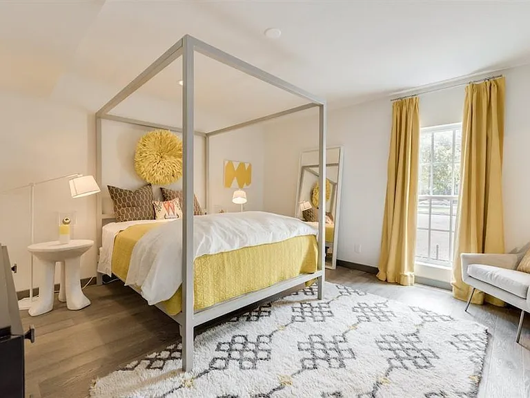 1410 Hyde Park Blvd #101 — Photo 14