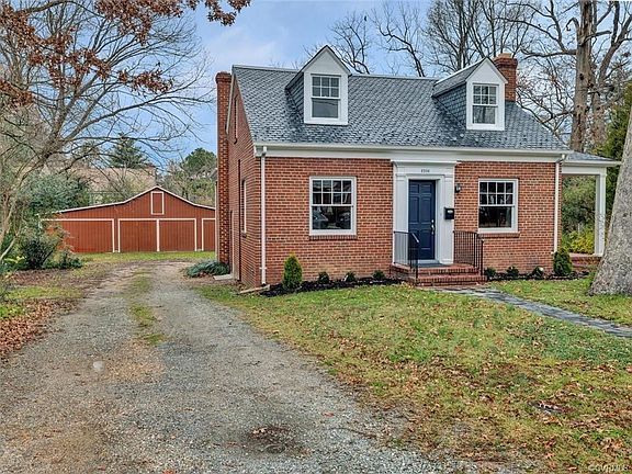 3rd image of 2206 Oakwood Ln