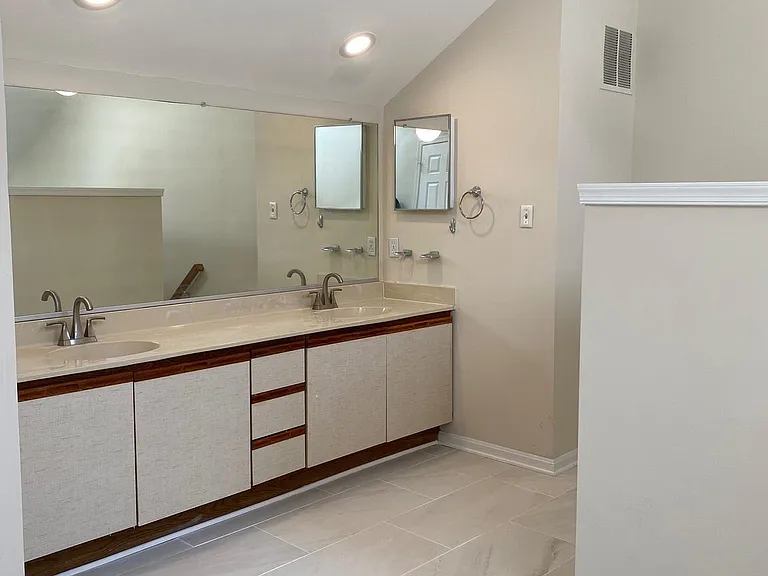 8569 Harvest View Ct — Photo 20