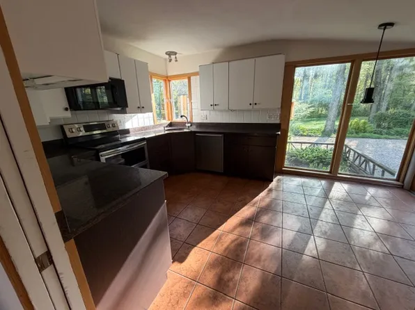 165 Heather Ln, Princeton, NJ 08540