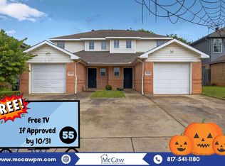 1321 Village Garden Dr, Azle, TX 76020