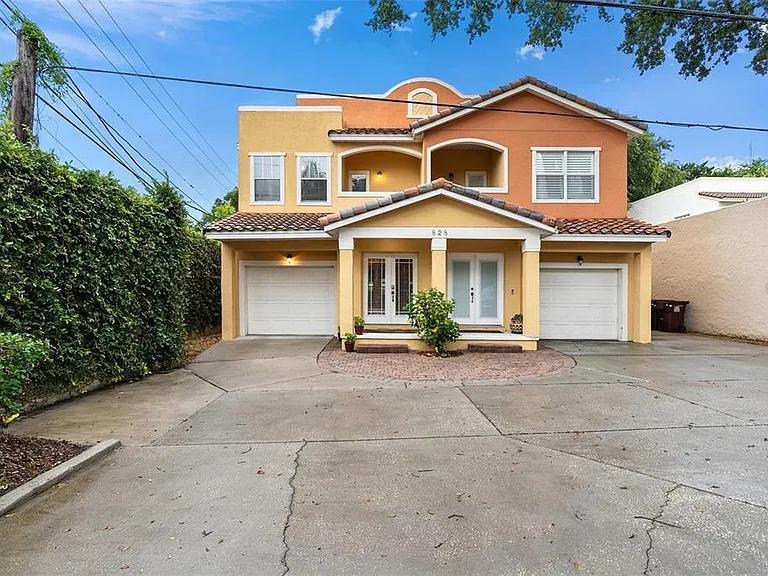 828 Ellwood Ave #J — Photo 1